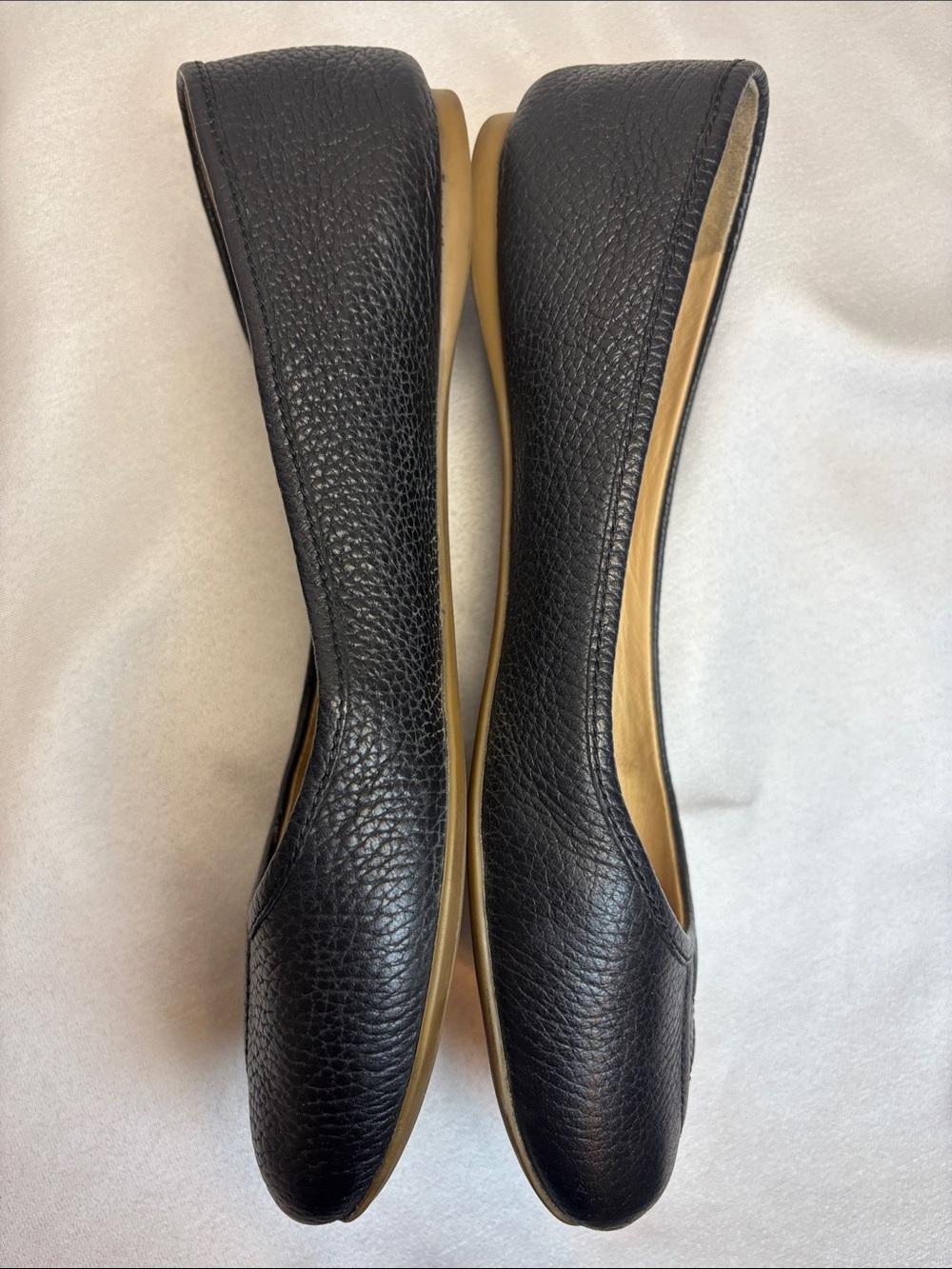 Tory Burch Black Pebbled Leather Logo Ballet Flats - Picture 10 of 10